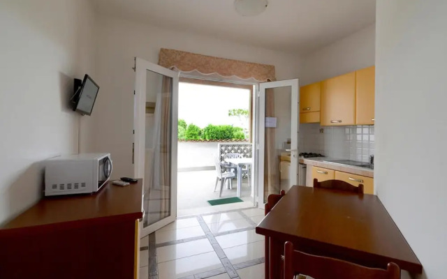 Bungalow in Caorle With Garden Furniture