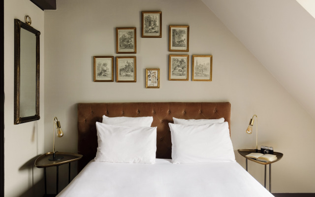 NEWHOTEL REPUBLIQUE (ex Albert's Hotel)