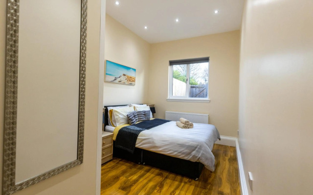 New 3-Bedroom Apartment Close to City Centre