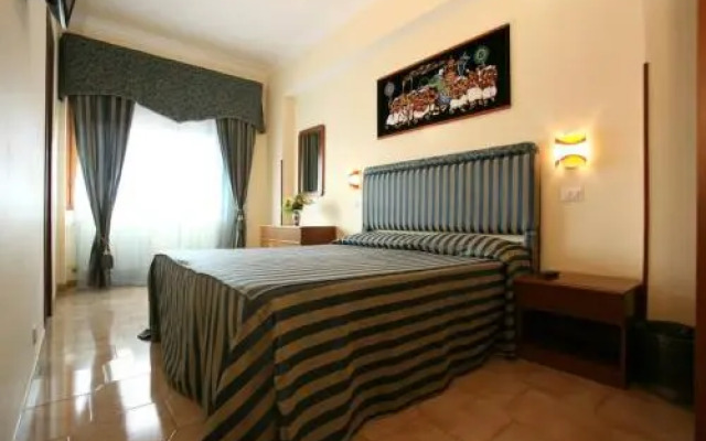 Tiburtina Hotel Holiday
