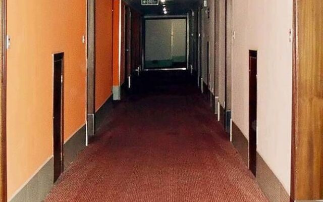 Motel 168 Hotel Xinyang Xintiandi