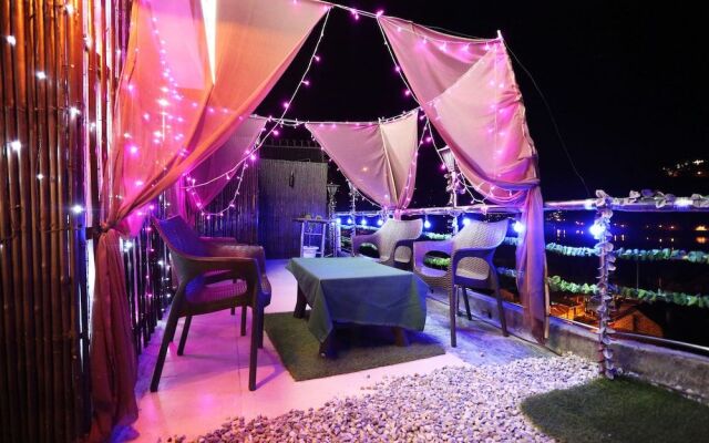 OYO 8077 Hotel Madhuban