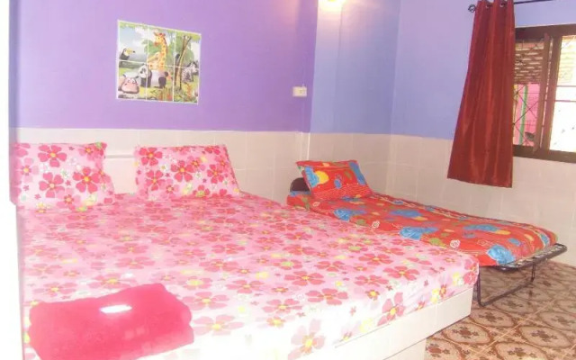 Rueangsrisiri Guesthouse 2