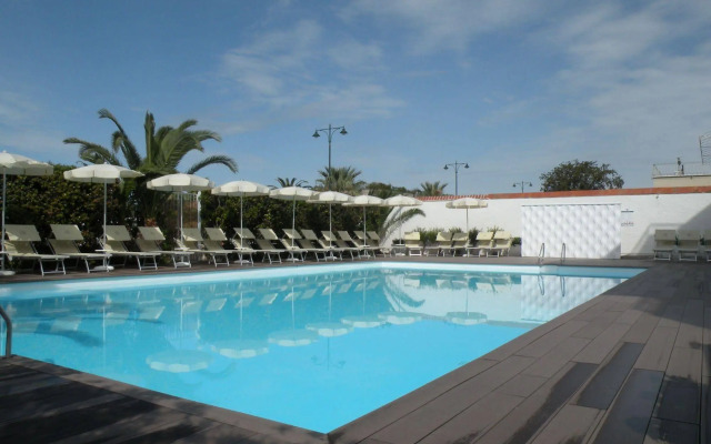 Grand Hotel