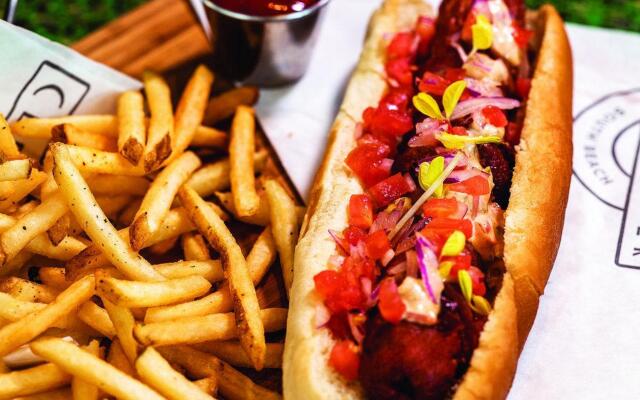 Clevelander Hotel – Adults Only