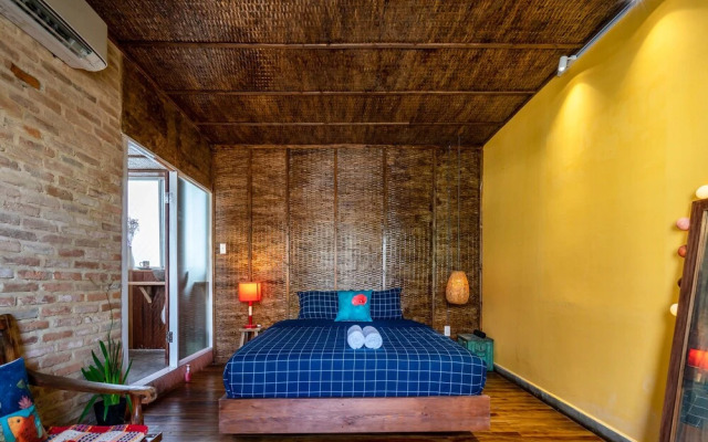 HoLo Ben Thanh Saigon - Serviced HomeStay