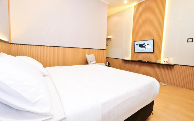 Berlian Abadi Hotel By Sinergi