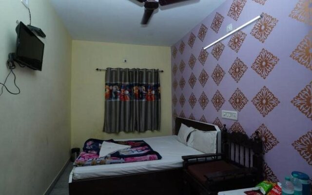 Hotel Gokul Palace