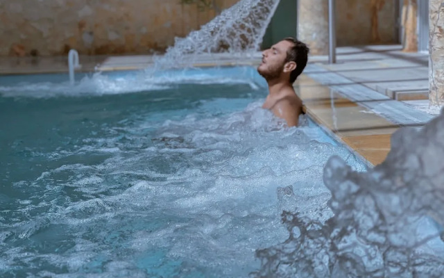 Capsa Thermal Oasis