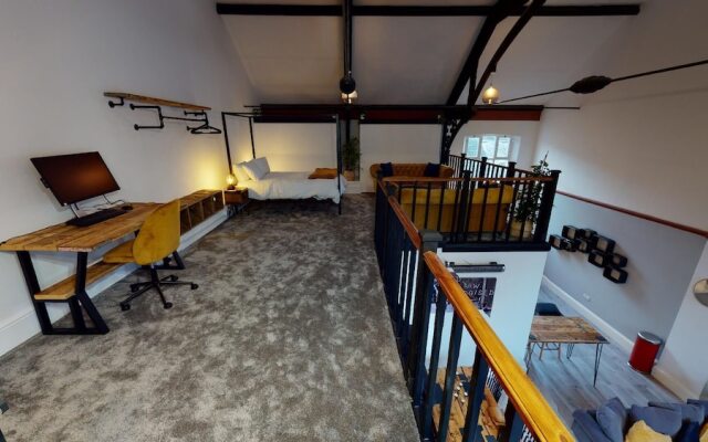 Hu1 Boutique City Apartment - Sleeps 6