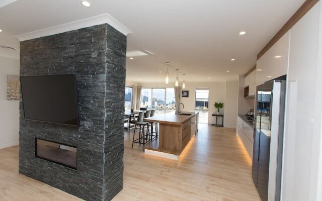 Super House 3 Bedroom
