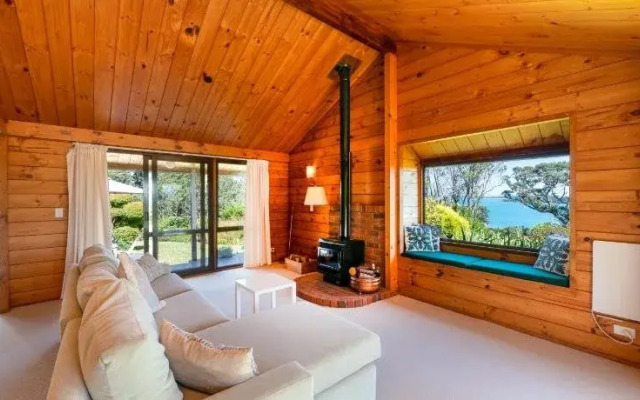 Waiheke Island Vineyard Holiday Houses