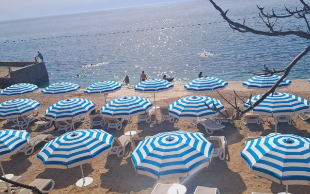 Sea House Apartments