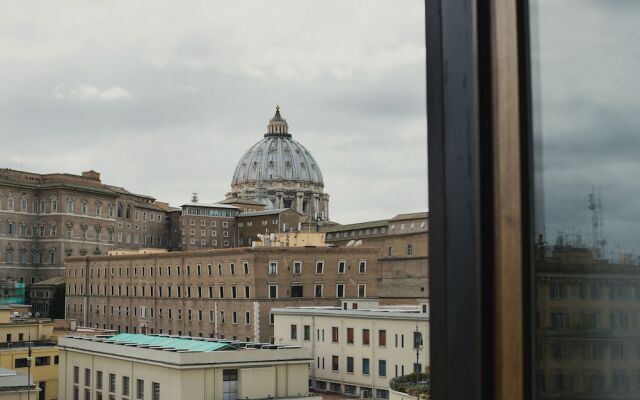 Vatican Dome View Apartment