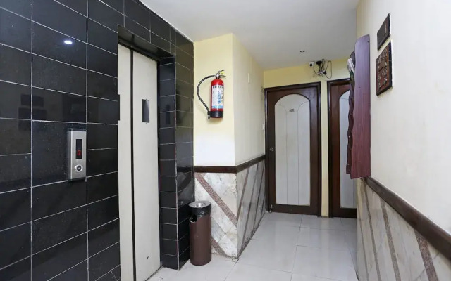 OYO 5249 Hotel Heera International