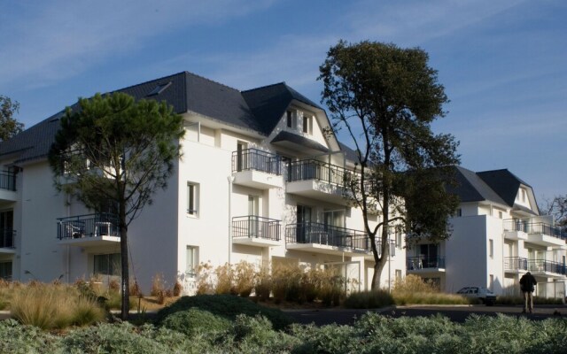 Marine Apartment With Dishwasher in Harbor Town