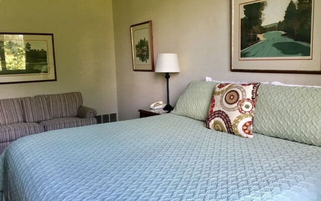 The Inn at Houndslake