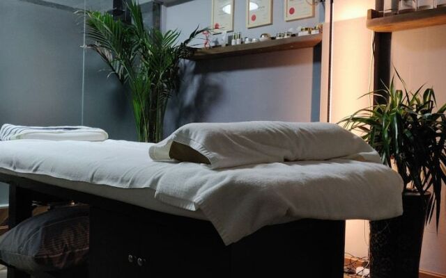 CASA Chengdu Boutique Hotel & Spa
