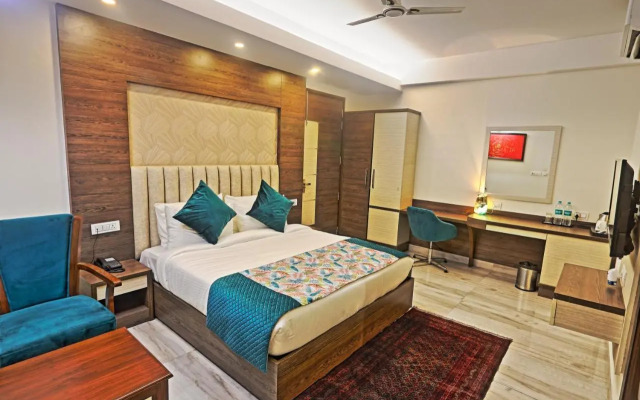 Hotel Cardinal Express OXMO Delhi Airport