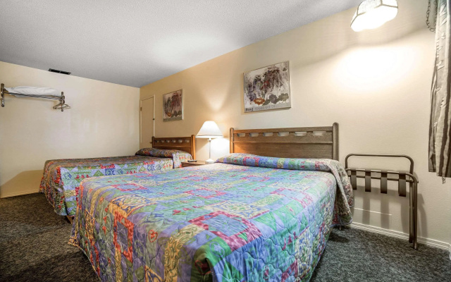 Rodeway Inn La Grande - Island City