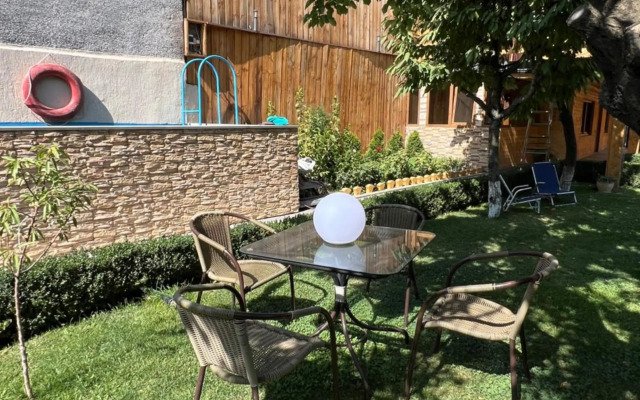 Yerevan Modern Holiday Apartment