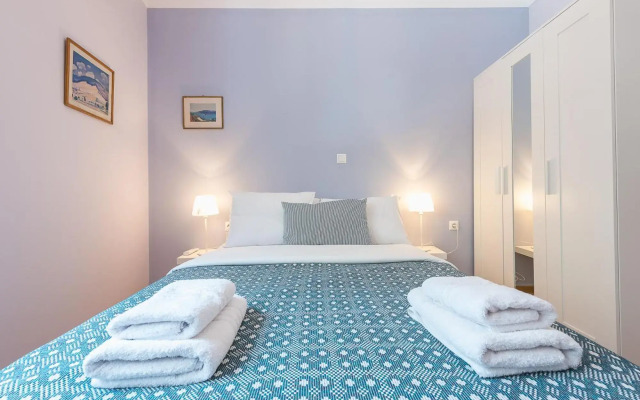 Rare Find Near Acropolis!