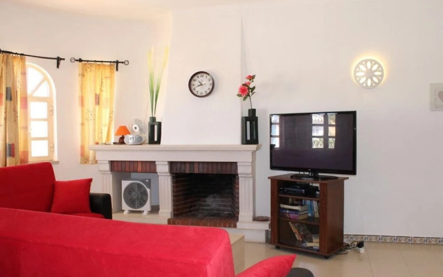 Nora GM in Albufeira