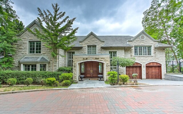 Luxury 5BR & Pool Home in Westmount MTL