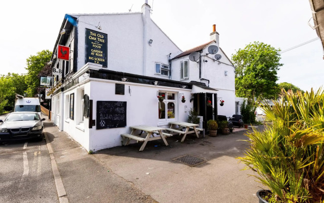 Old Oak Tree Inn