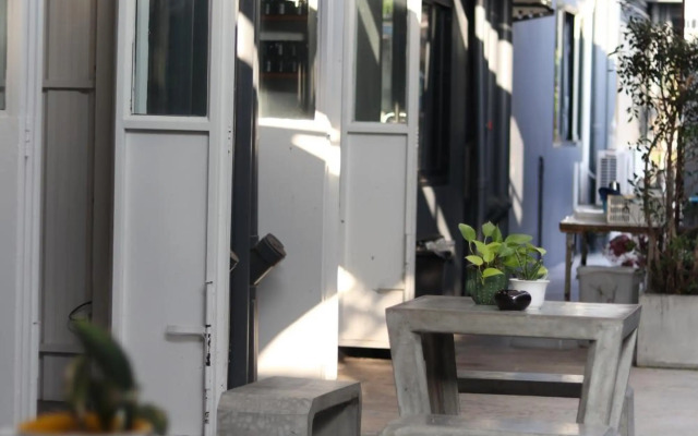 Blu Monkey Hub and Hotel Suratthani