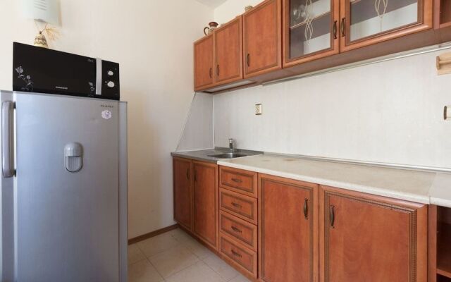 Two Bedroom Apartment with Kitchen