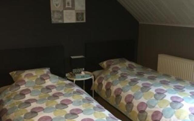 Quaint cottage in Bullingen with Terrace