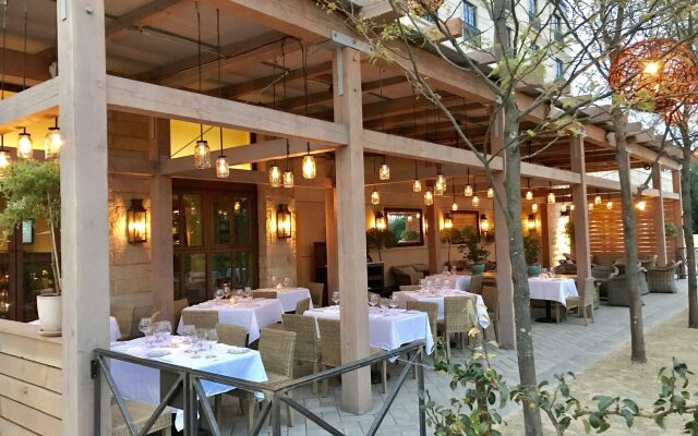 Delamar West Hartford