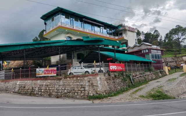 Hotel Friends Club Resort & Restaurant