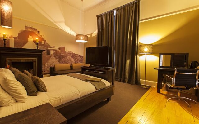 Rooms & Suites Picardy Place
