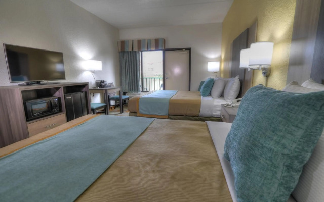 Pigeon River Inn