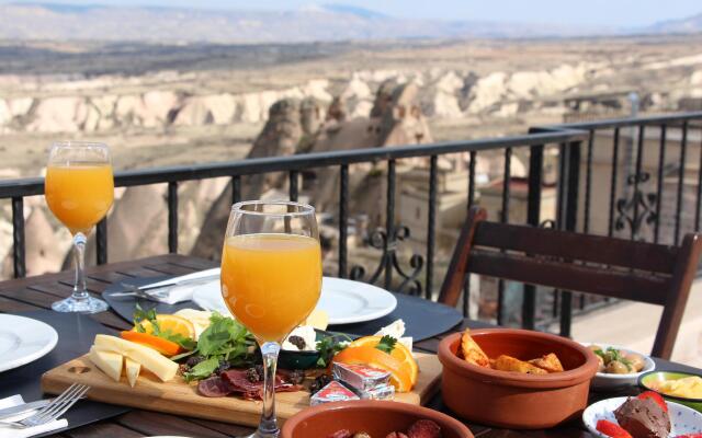 Alice in Cappadocia