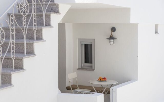 SKIA-Cosy Living