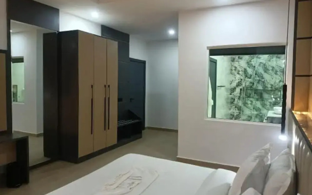 G Pinnacle Signature Hotel