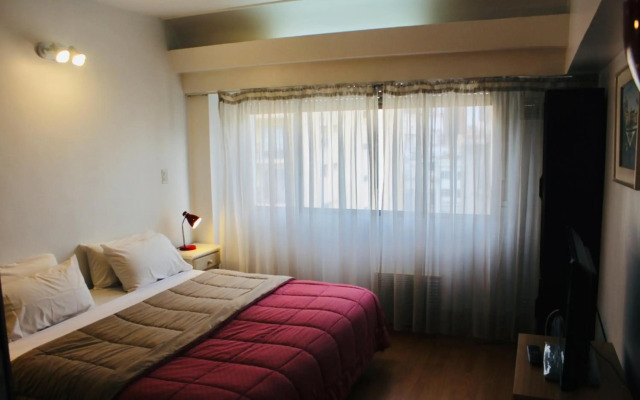 Luminous Studio Apartment. Ideal location. By owner.