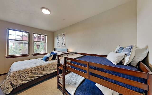 67cpcc10 2 Bedroom Condo