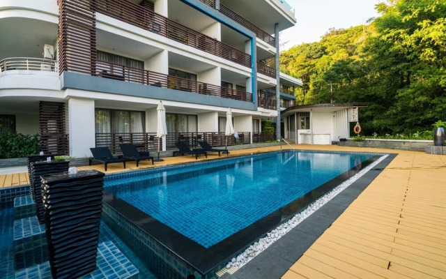 Nakalay Palm - Pool View Studio Walk to the Beach