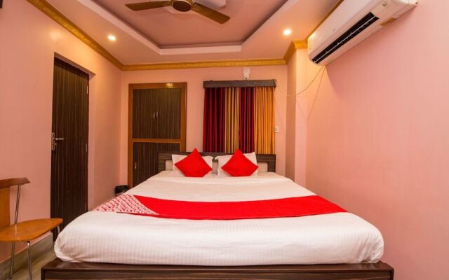 OYO 12803 Moon Light Hotel
