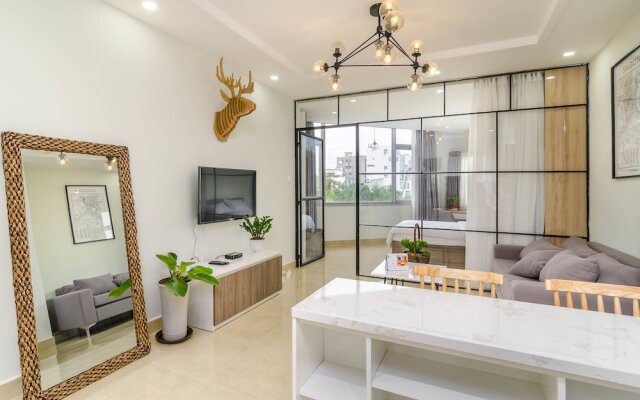 Place In Saigon Apartment