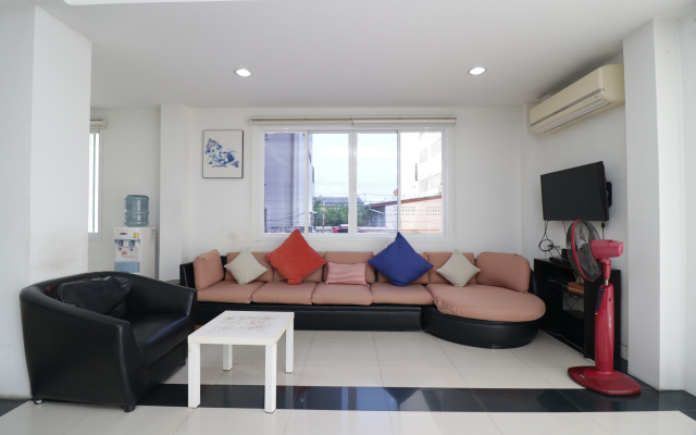 Hua Hin Irooms Hotel