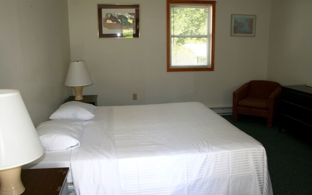 Chestnut Grove Resort