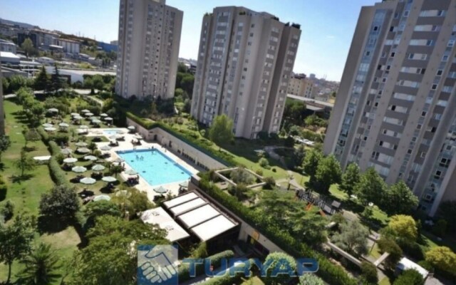 Vibrant Residance Flat With City View in Umraniye