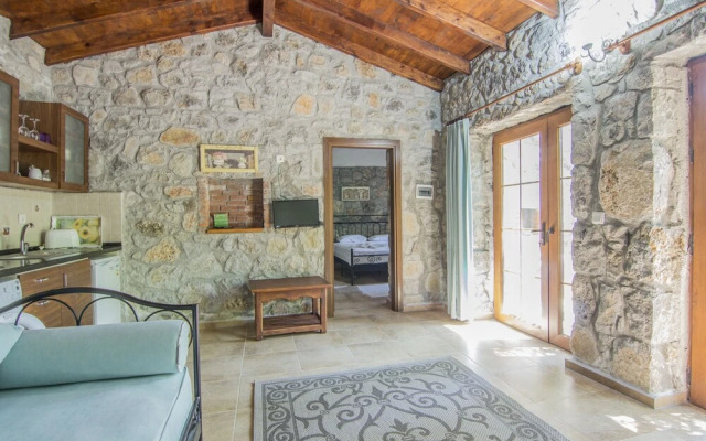 Doga Apartments