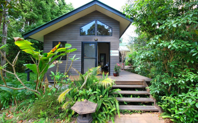 Planula Bed & Breakfast Retreat