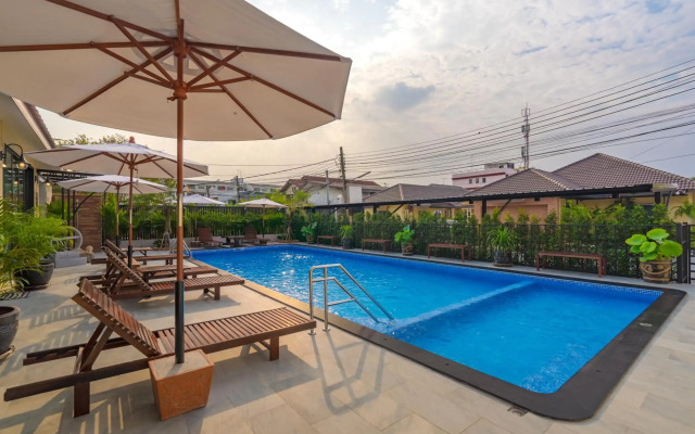 Suphan Lake Hometel